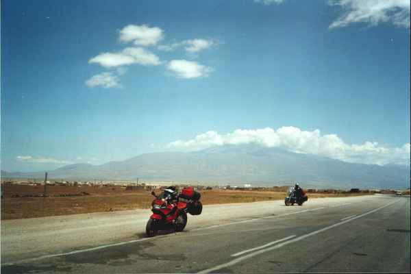 Il monte Ararat visto dalla Turchia