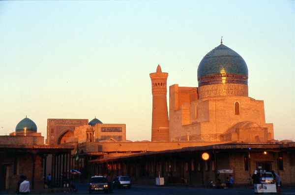 Panorama su una delle medrese di Bukhara