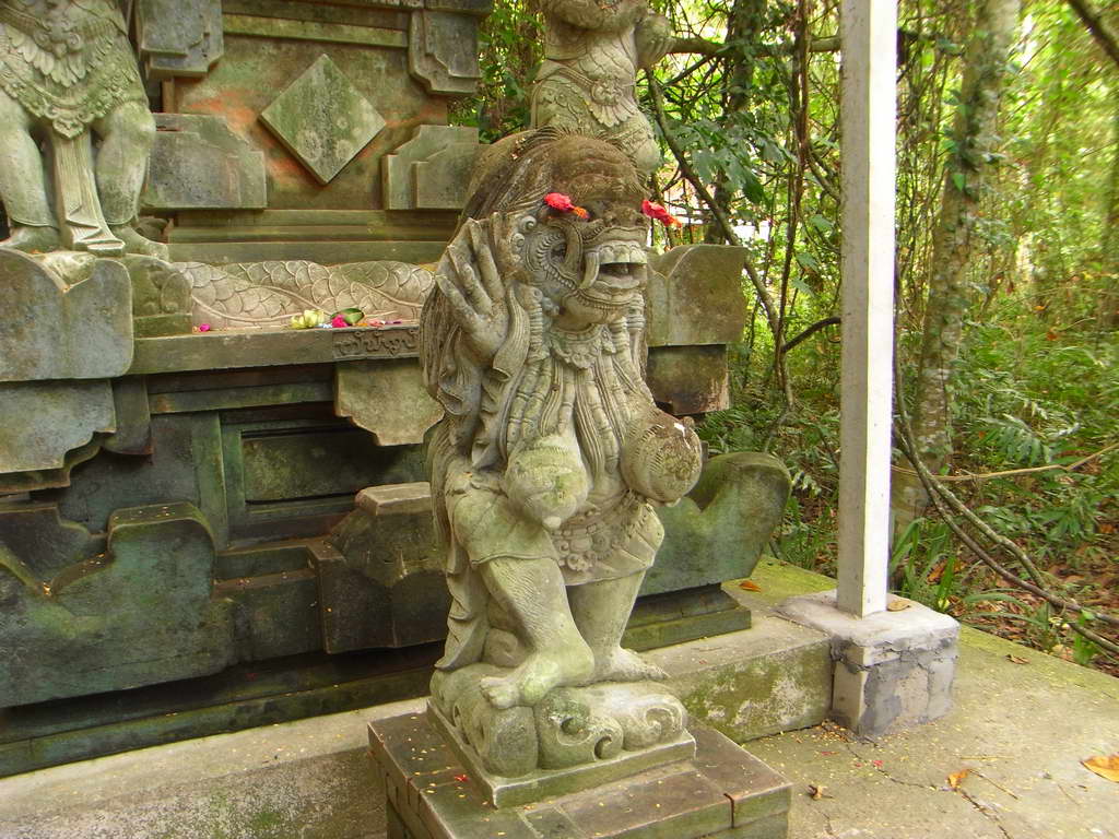 Statua in un tempio vicino Ubud