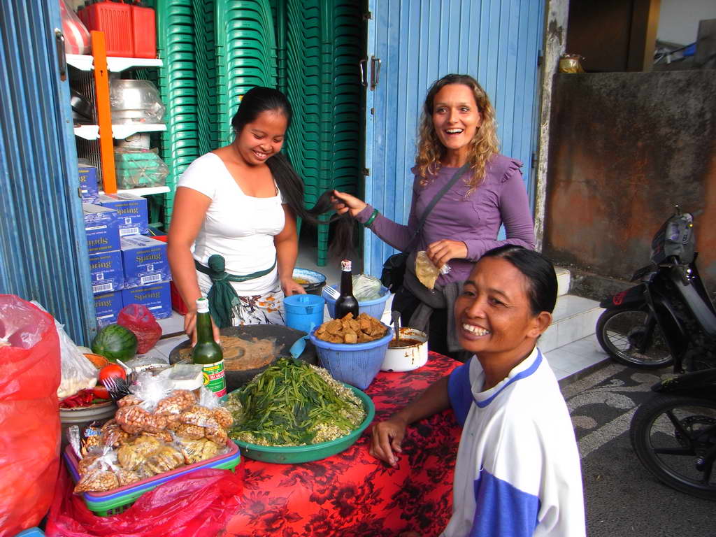 Waroeng vicino Yeh Pulu