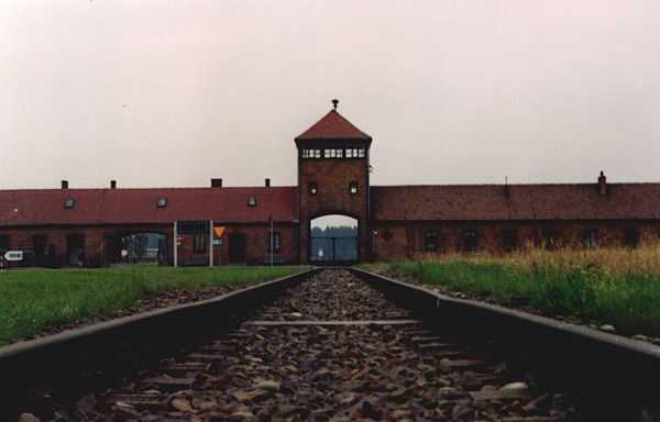 L'ingresso di Birkenau, Oswiecim