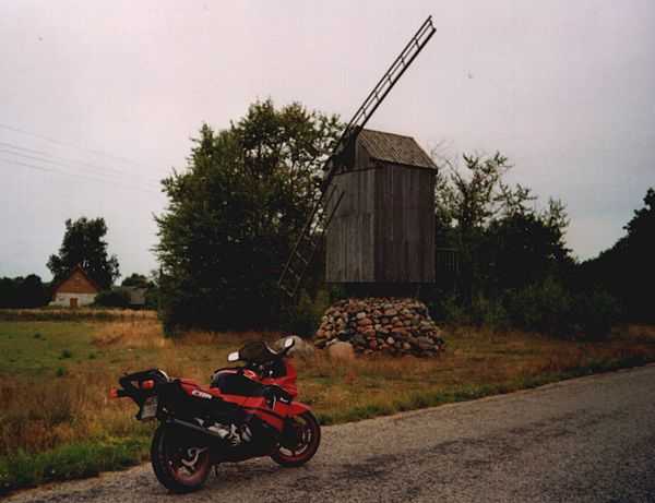 Antico mulino a vento, isola di Saaremaa